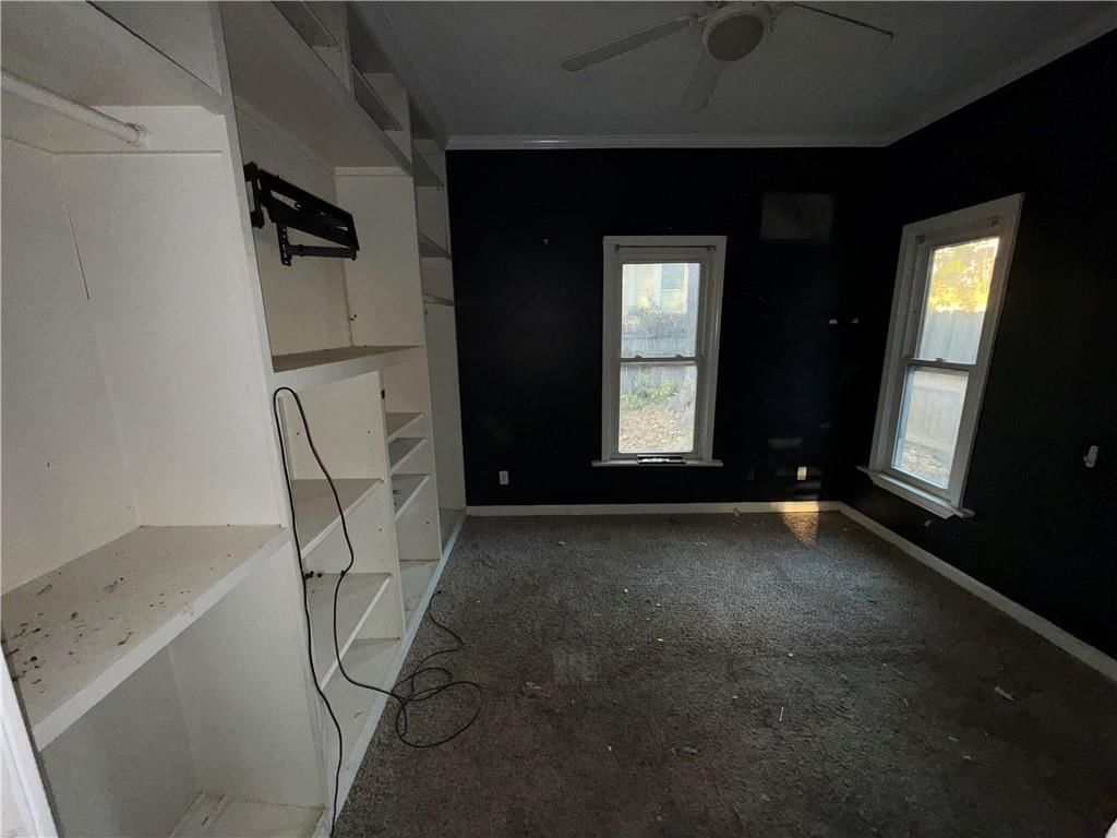 2405 Stewart Avenue — photo 4