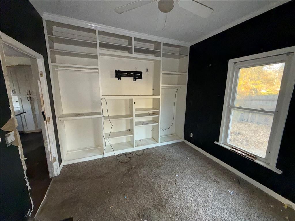 2405 Stewart Avenue — photo 8