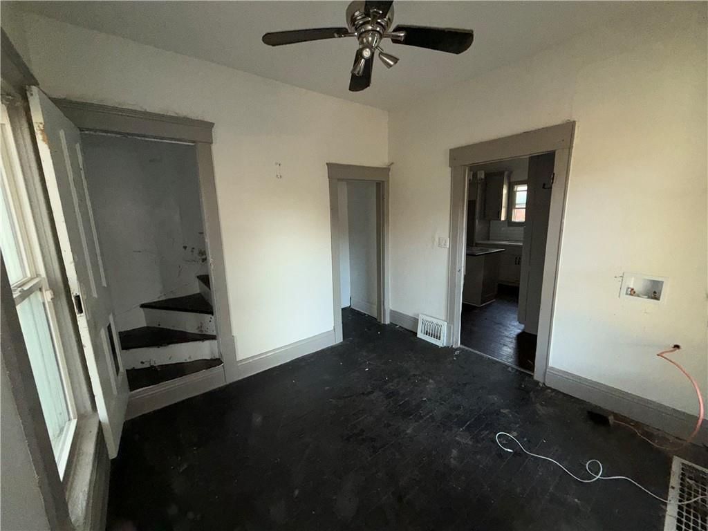 2405 Stewart Avenue — photo 10