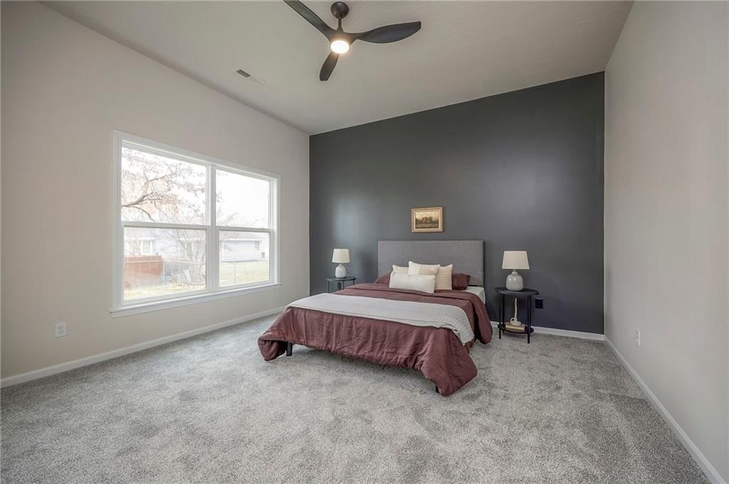 514 N Spruce Street — photo 20