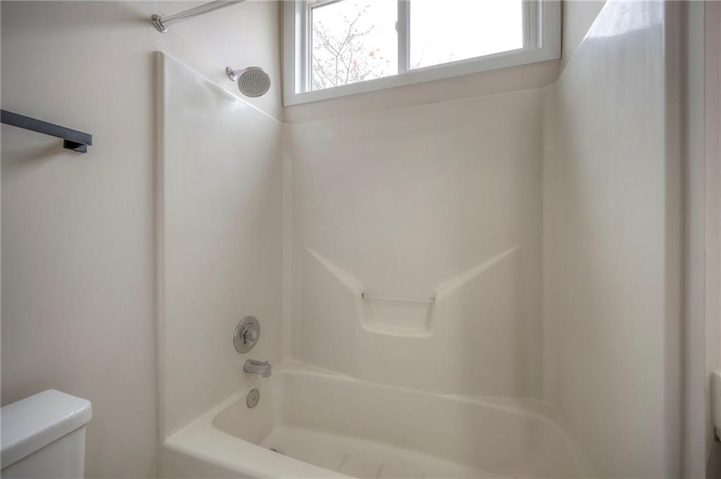 514 N Spruce Street — photo 26