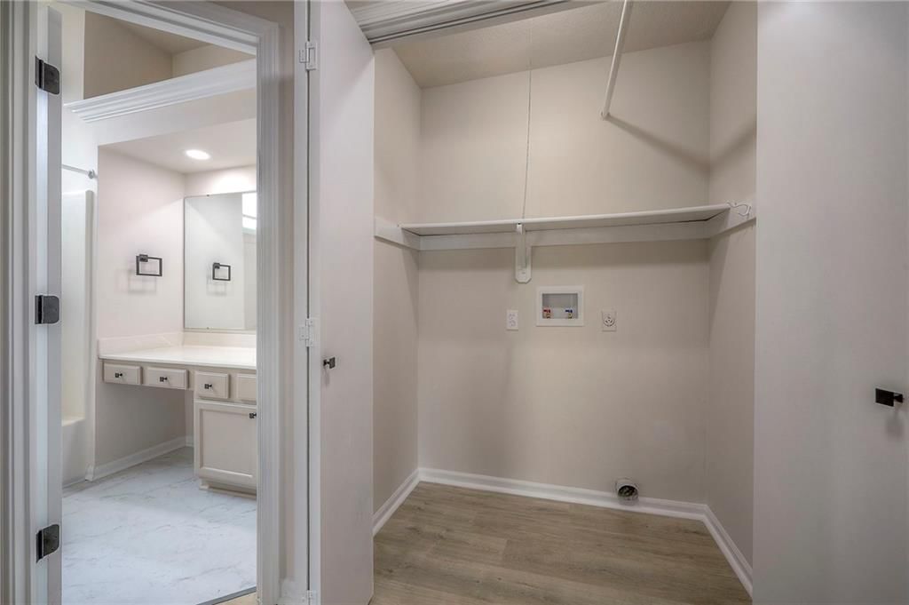 514 N Spruce Street — photo 31