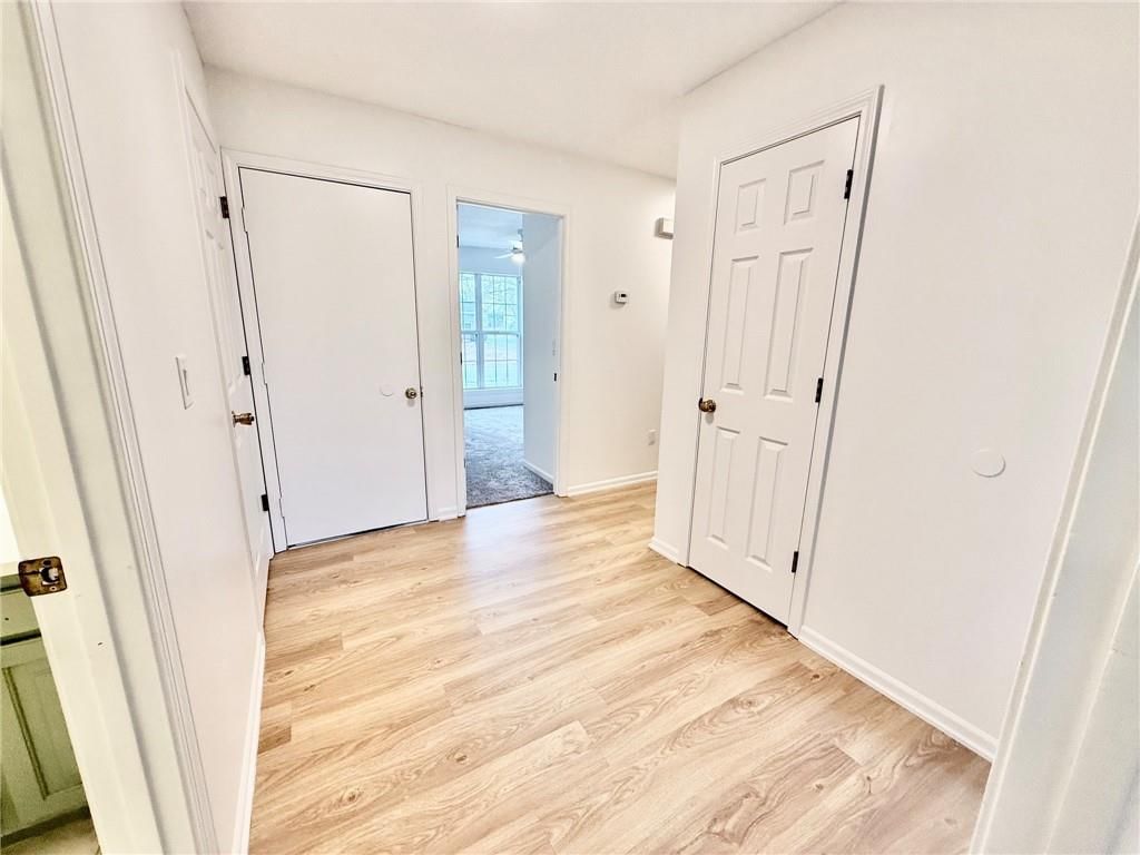 704 Chaucer Lane — photo 16