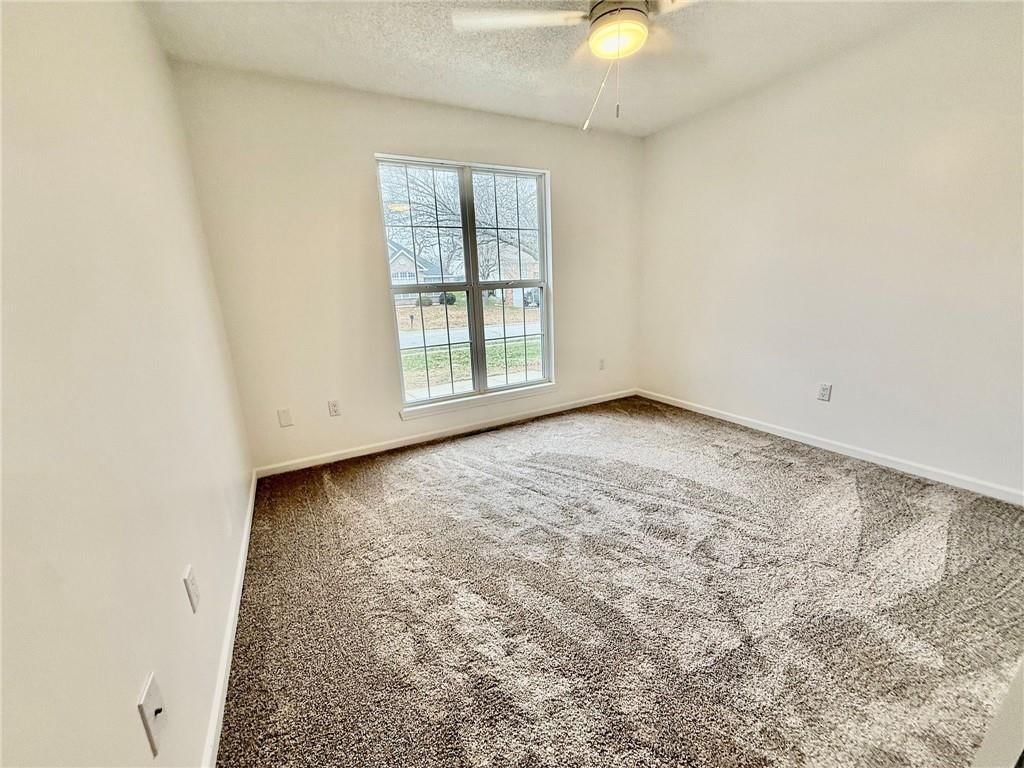 704 Chaucer Lane — photo 17