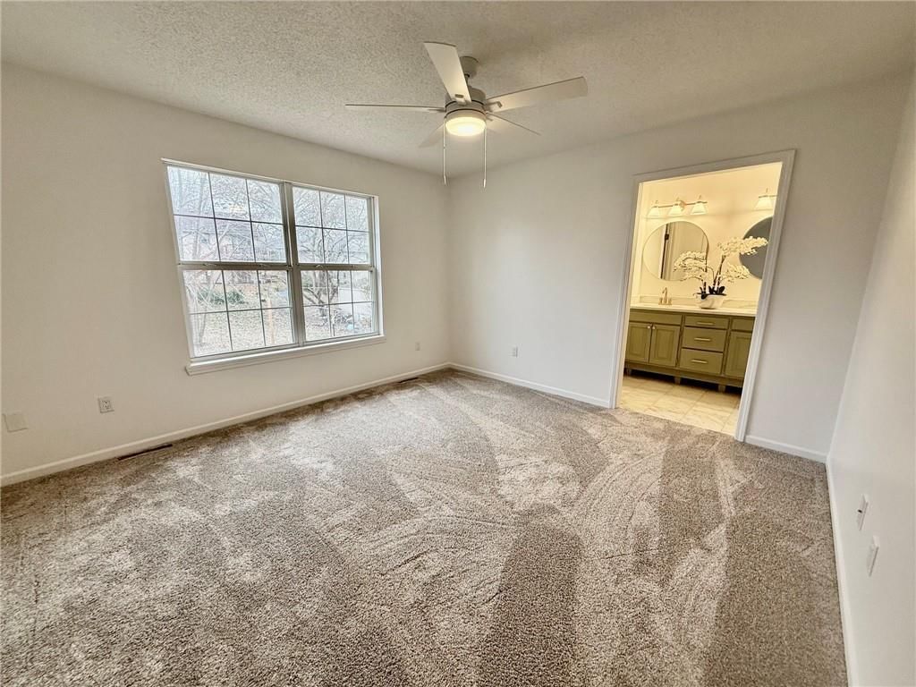 704 Chaucer Lane — photo 18
