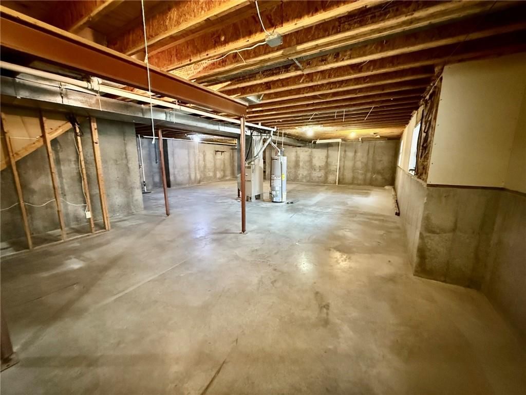 704 Chaucer Lane — photo 23