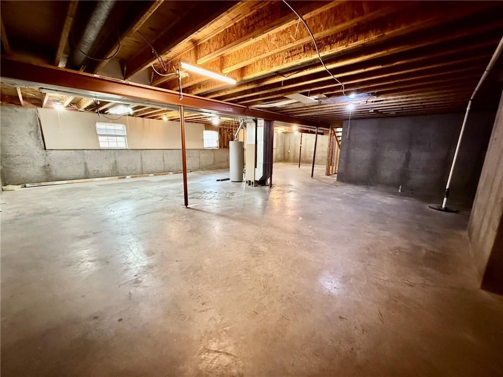 704 Chaucer Lane — photo 25