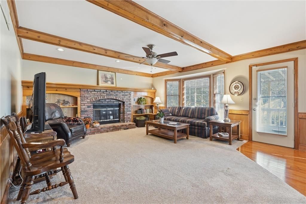 8641 Greenwood Lane — photo 6
