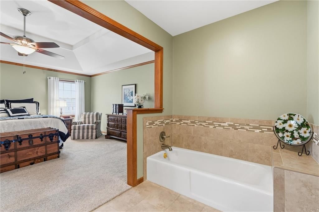 8641 Greenwood Lane — photo 24