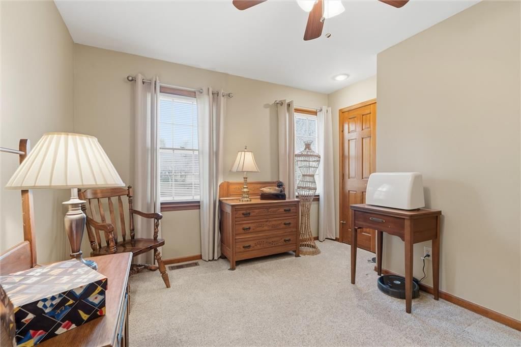 8641 Greenwood Lane — photo 27