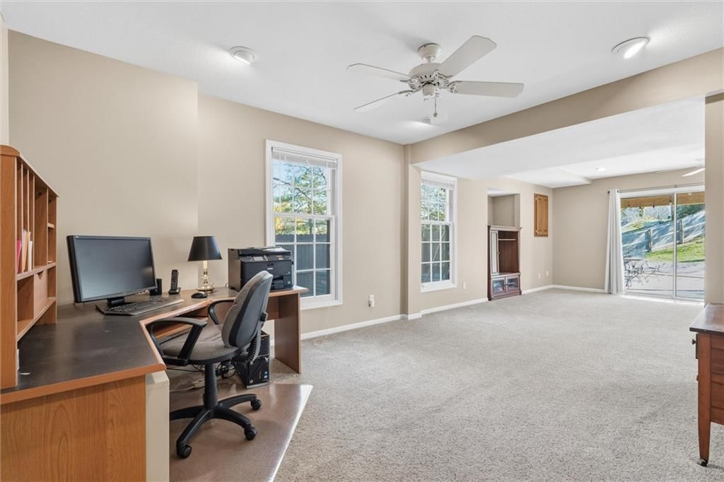 8641 Greenwood Lane — photo 29