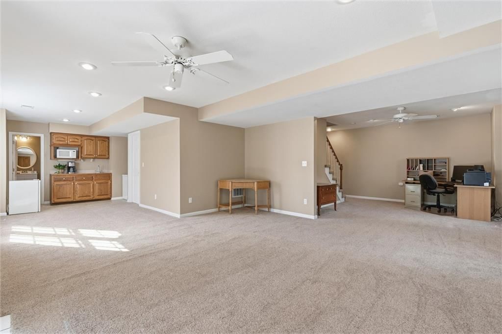8641 Greenwood Lane — photo 31