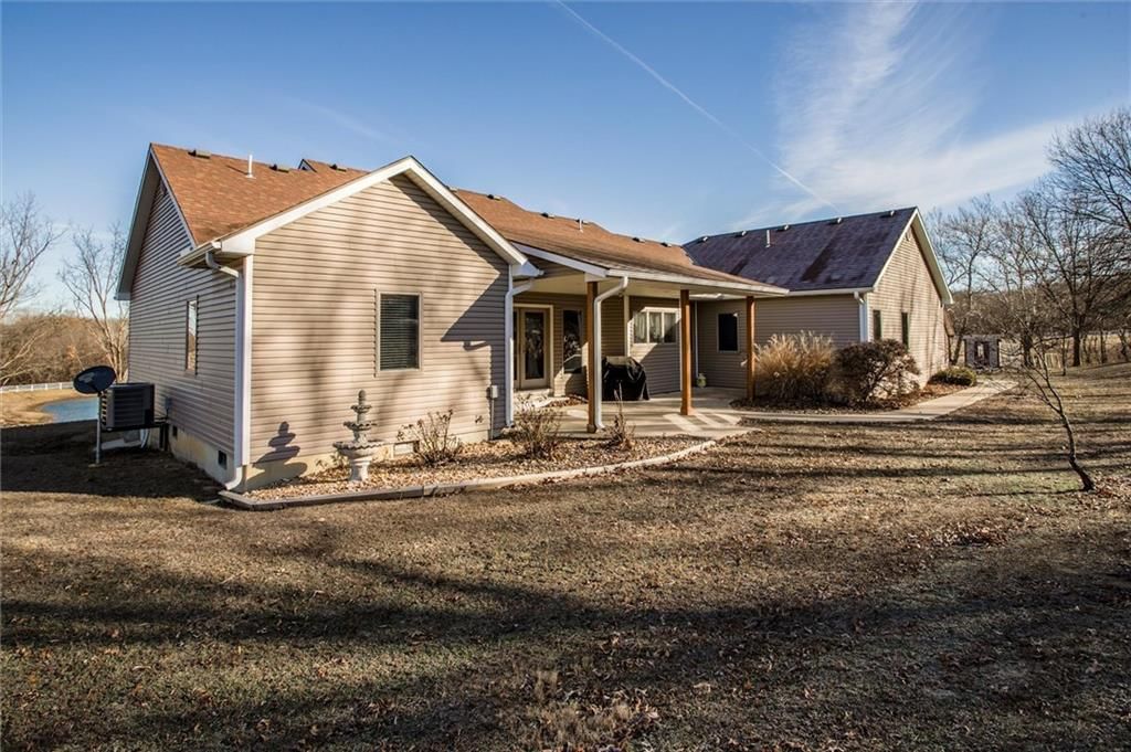 2312 SE Rattle Snake Hill Road — photo 4