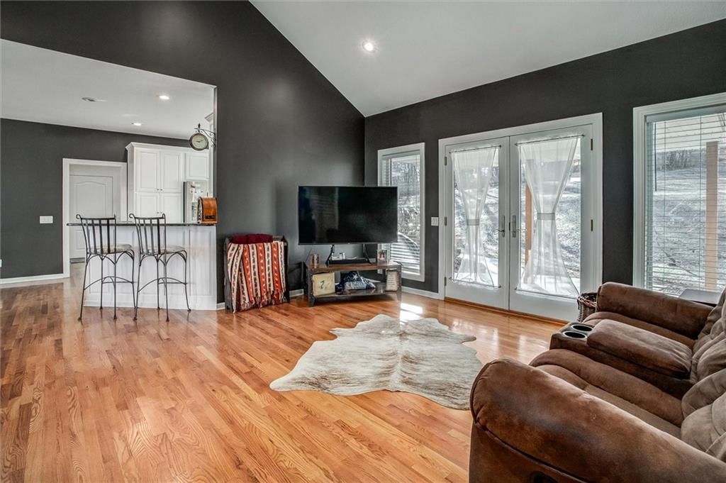 2312 SE Rattle Snake Hill Road — photo 12