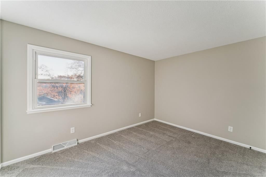 29 Hillcrest Drive — photo 31