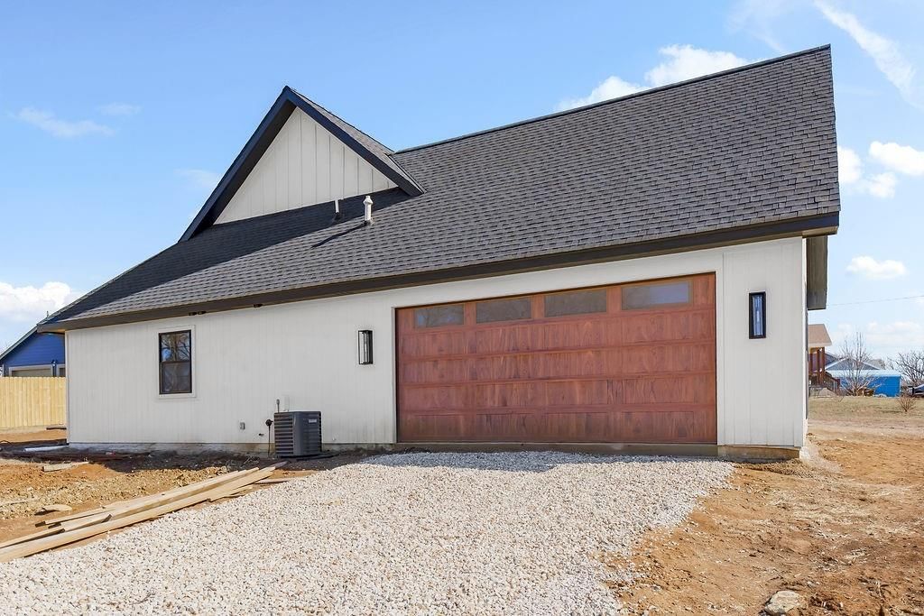 5357 Choctaw Lane — photo 3