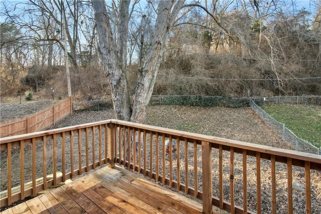 5822 NW Walnut Court — photo 21