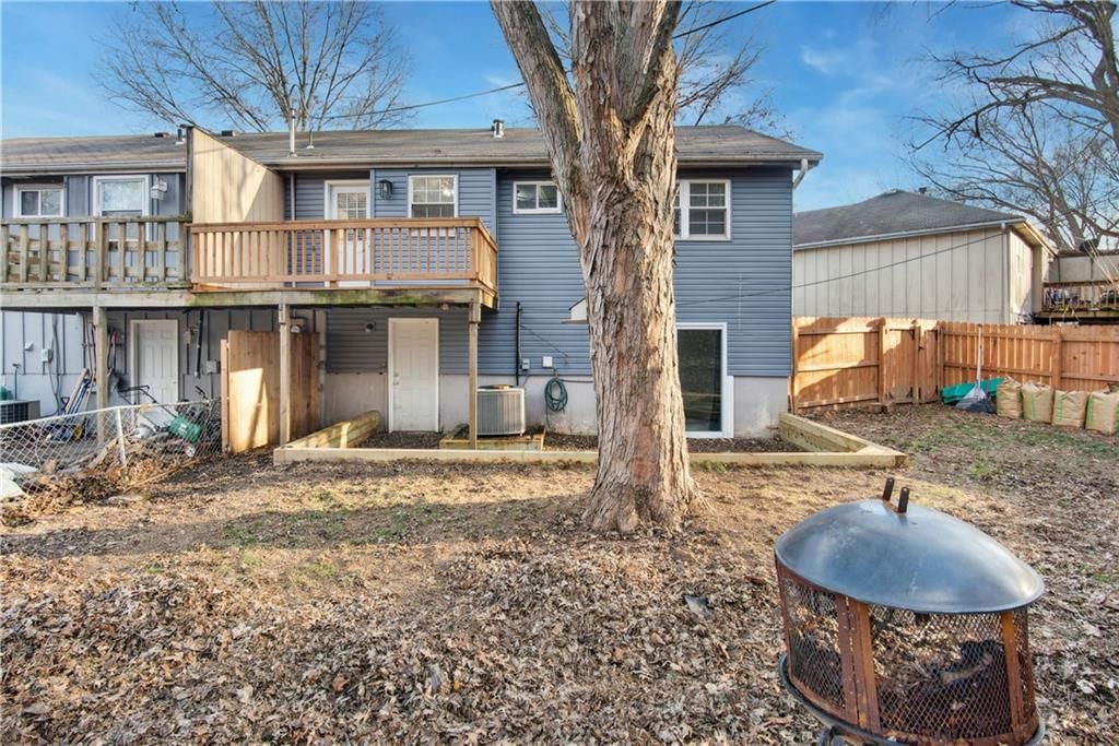 5822 NW Walnut Court — photo 24