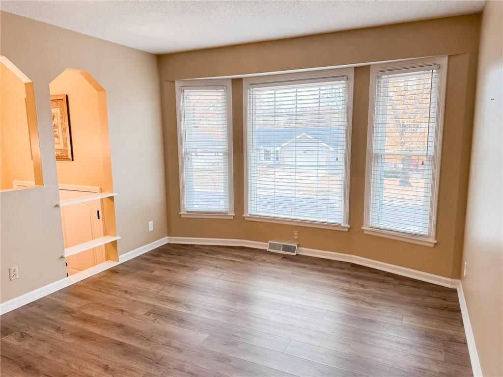 8011 Gillette Street — photo 8