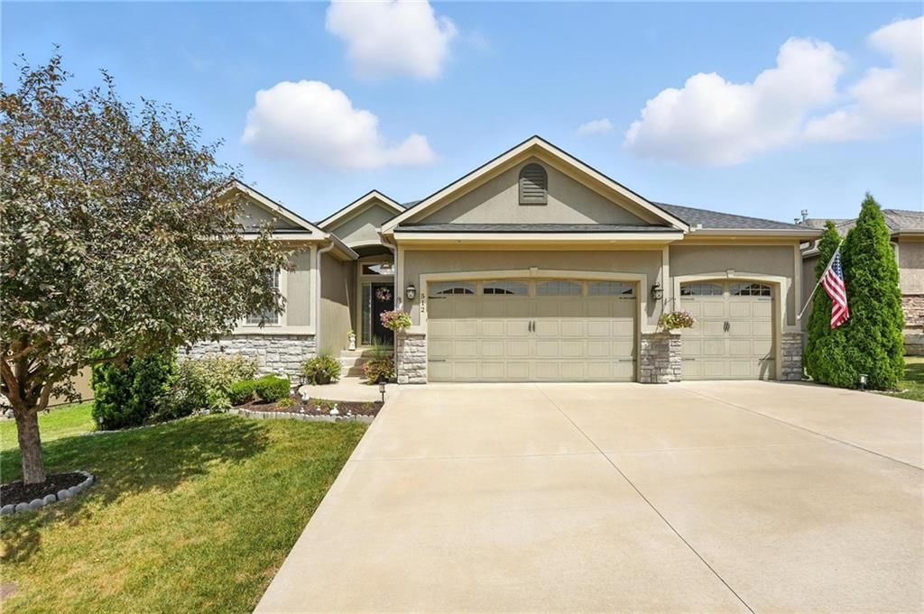 512 Sycamore Road, Greenwood, MO