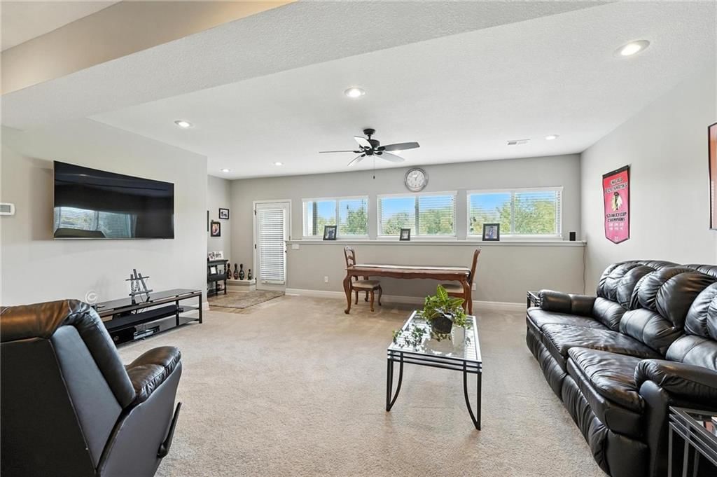 512 Sycamore Road — photo 31
