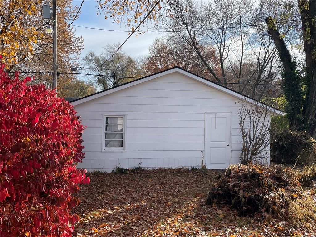 1439 Central Street — photo 25
