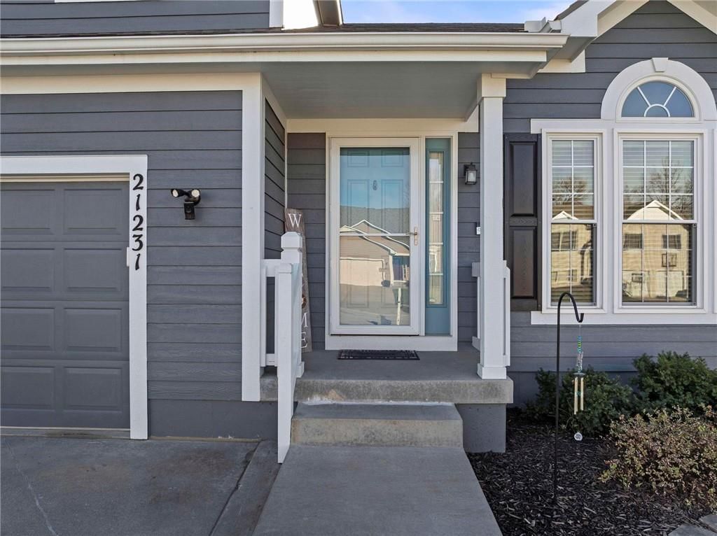 21231 W 123 Street — photo 3