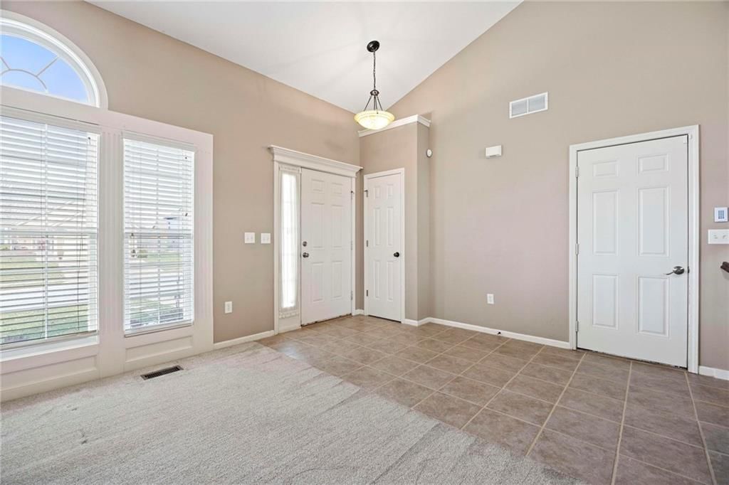 21231 W 123 Street — photo 4