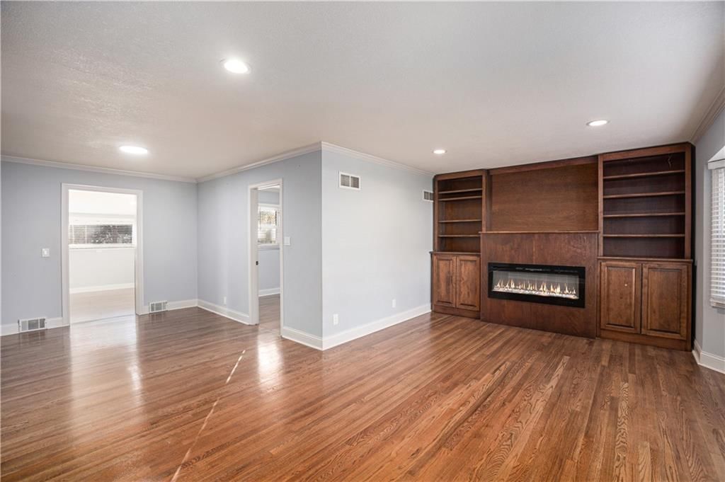 5308 McAnany Drive — photo 4