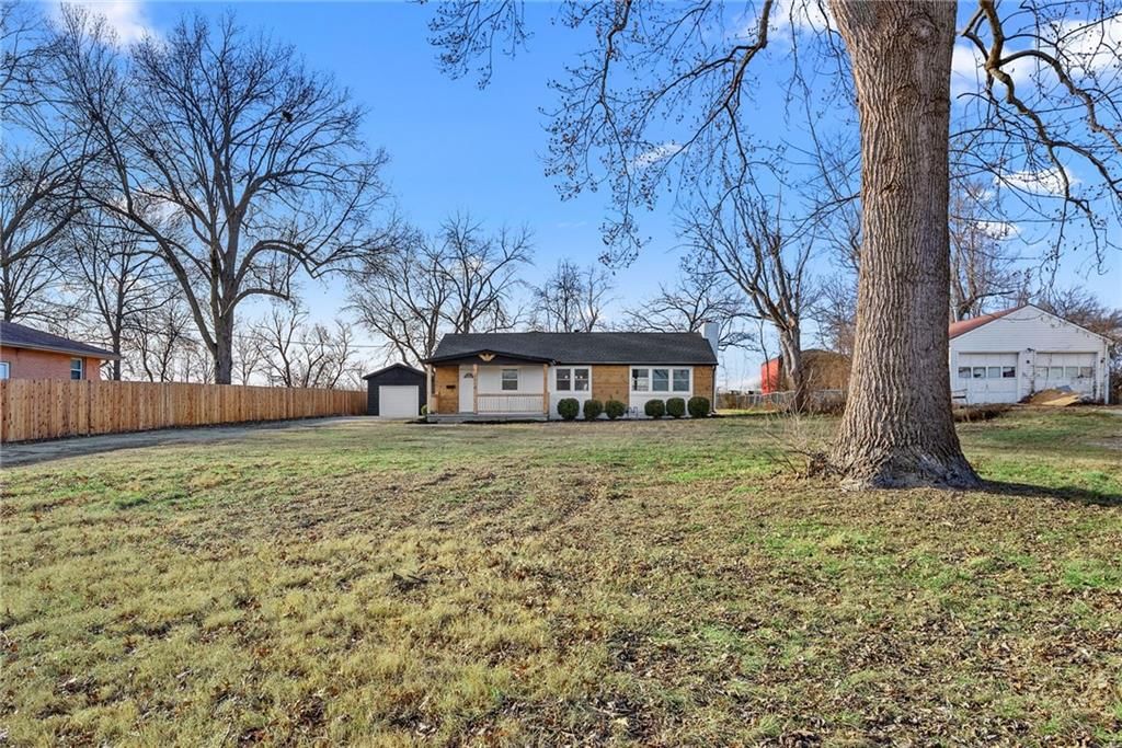 2018 James Downey Road — photo 2