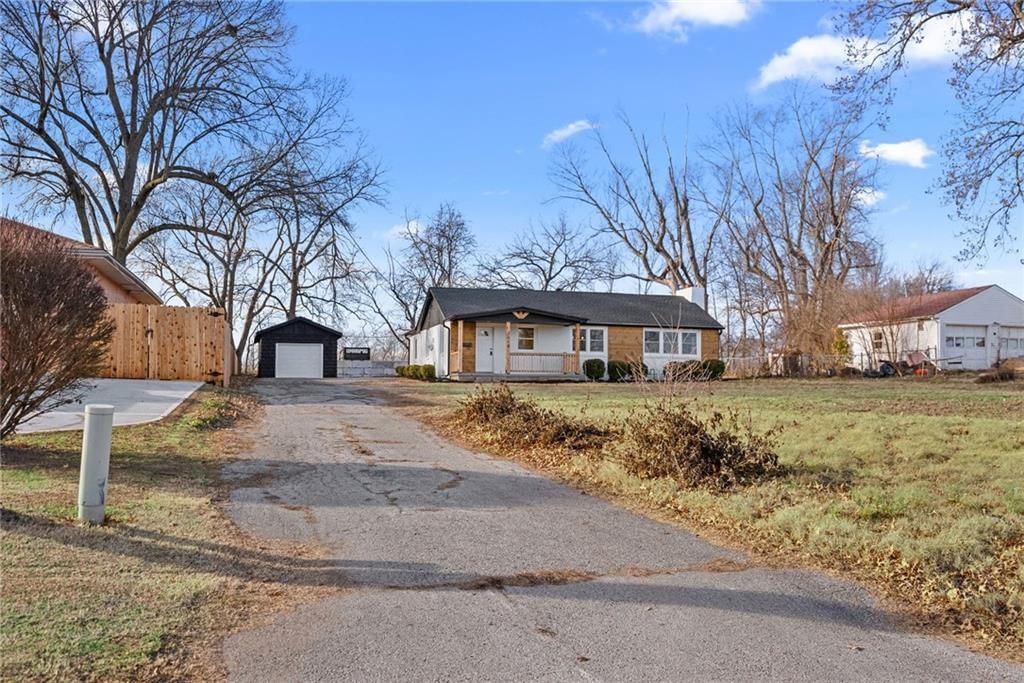 2018 James Downey Road — photo 3