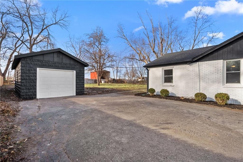 2018 James Downey Road — photo 30