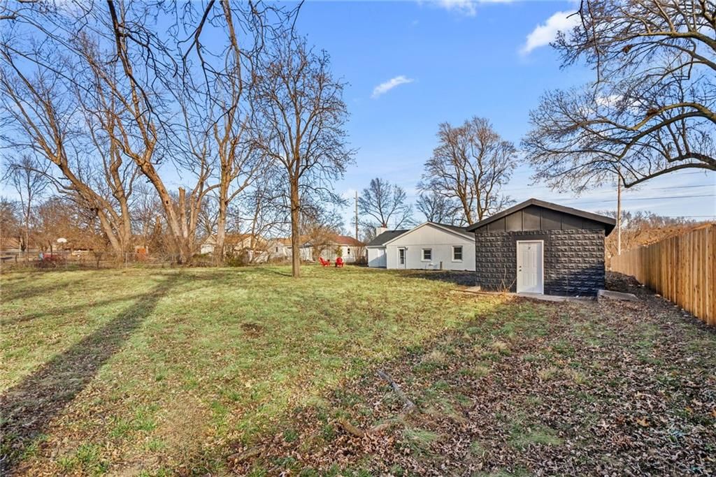 2018 James Downey Road — photo 32