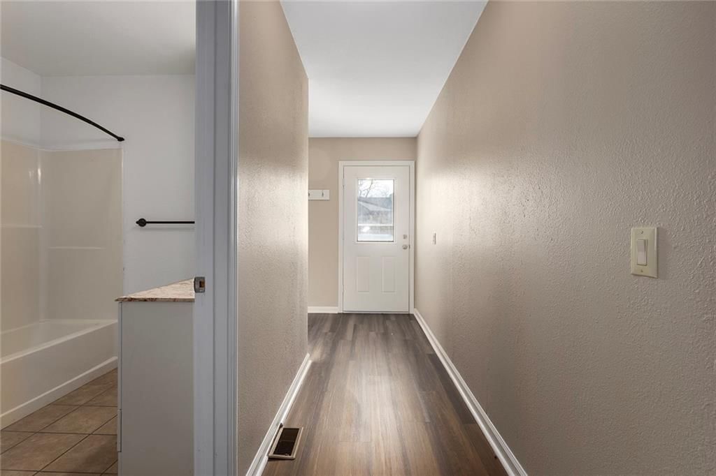 1508 3rd Avenue — photo 11