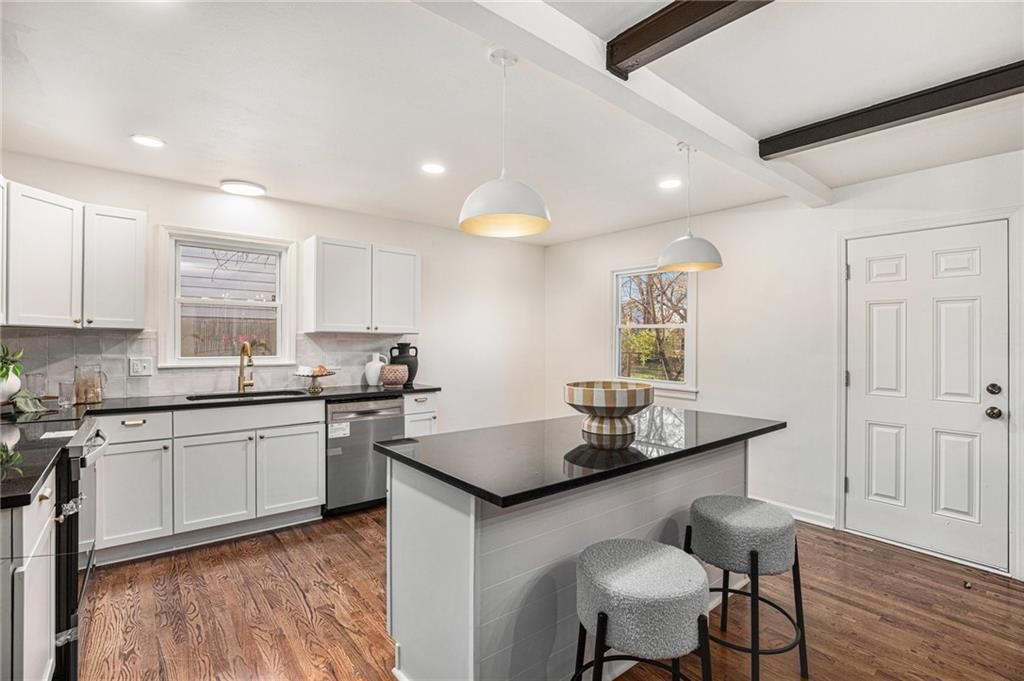 6020 E 151st Street — photo 14