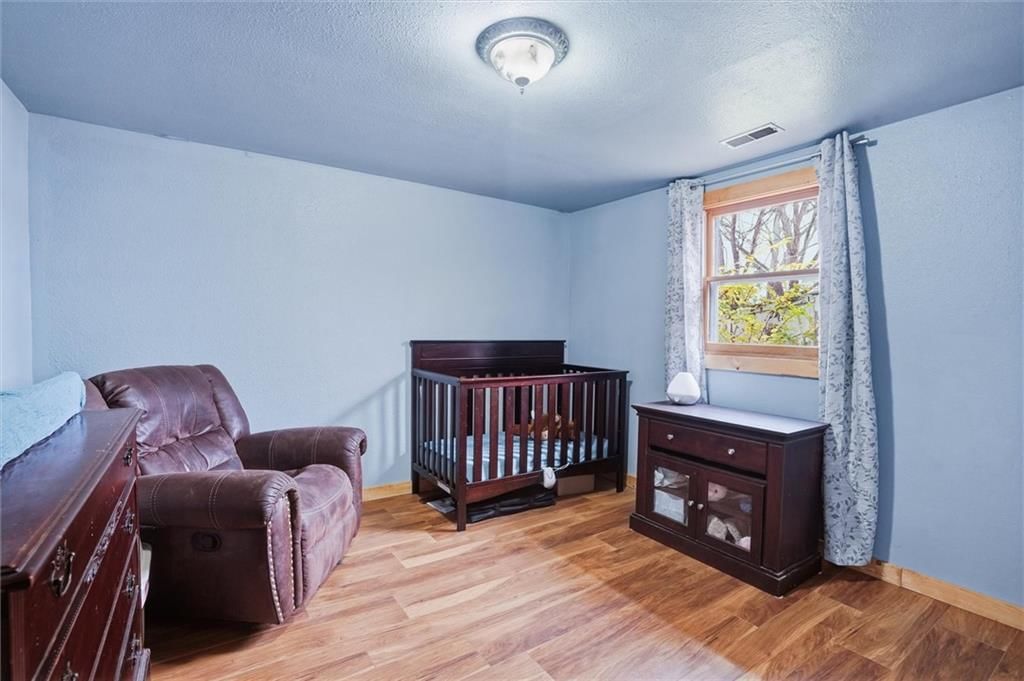 230 Elmore Street — photo 17
