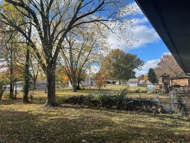 234 E Moss Street — photo 5