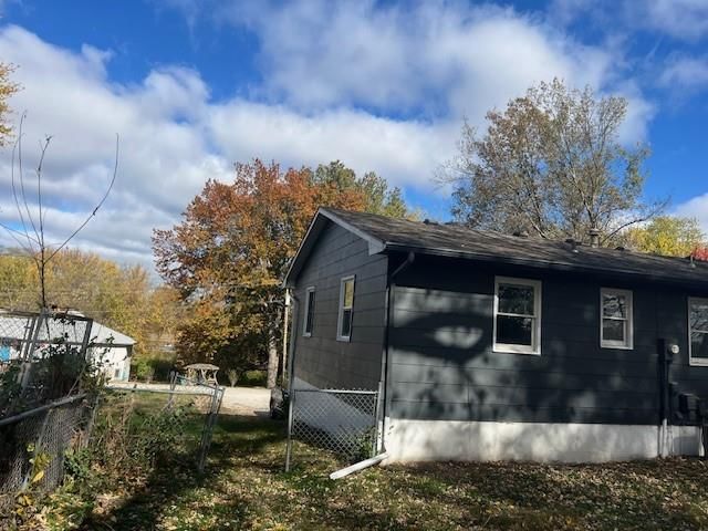 234 E Moss Street — photo 7