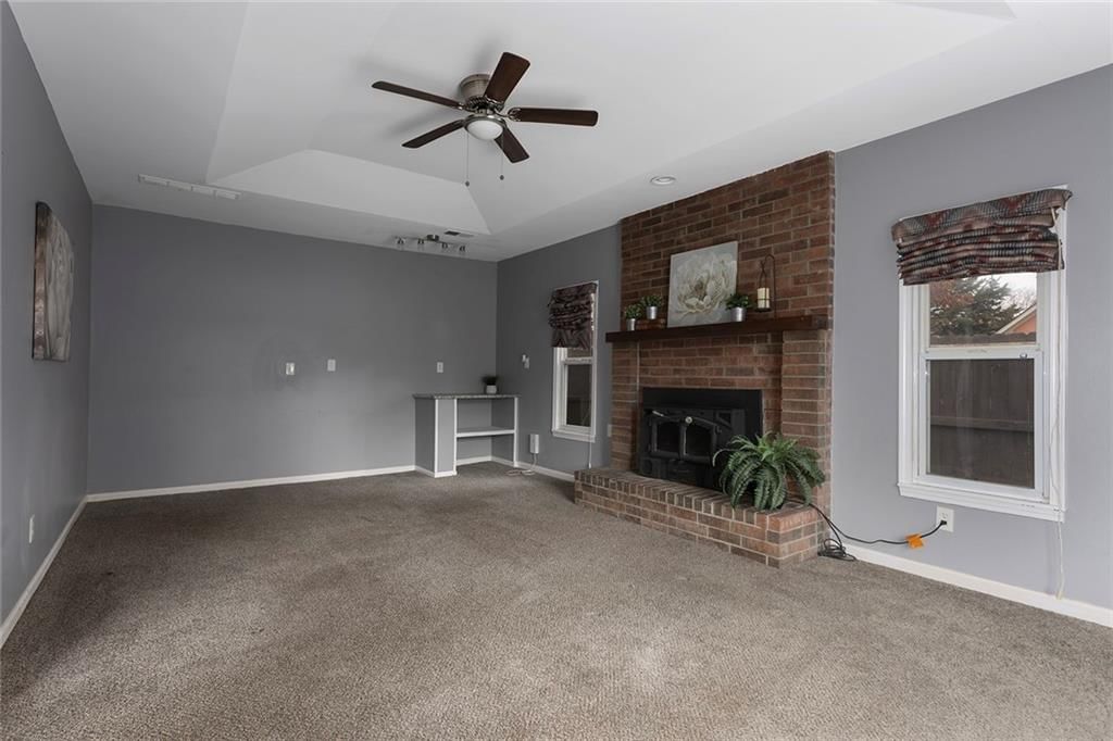 6031 Euclid Avenue — photo 13