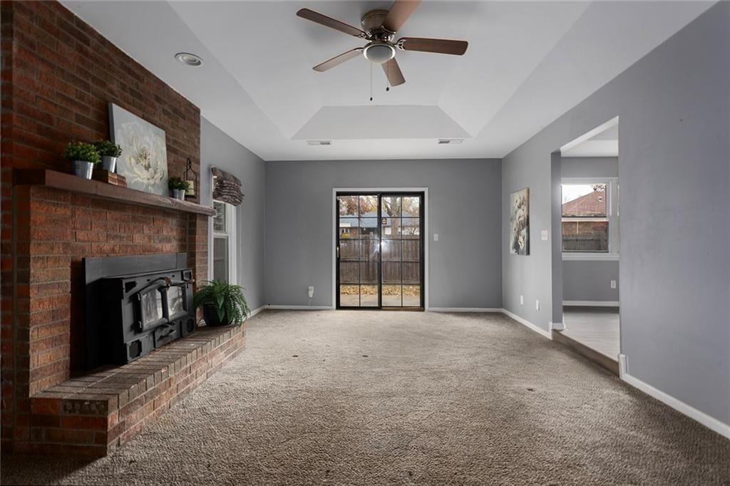 6031 Euclid Avenue — photo 15