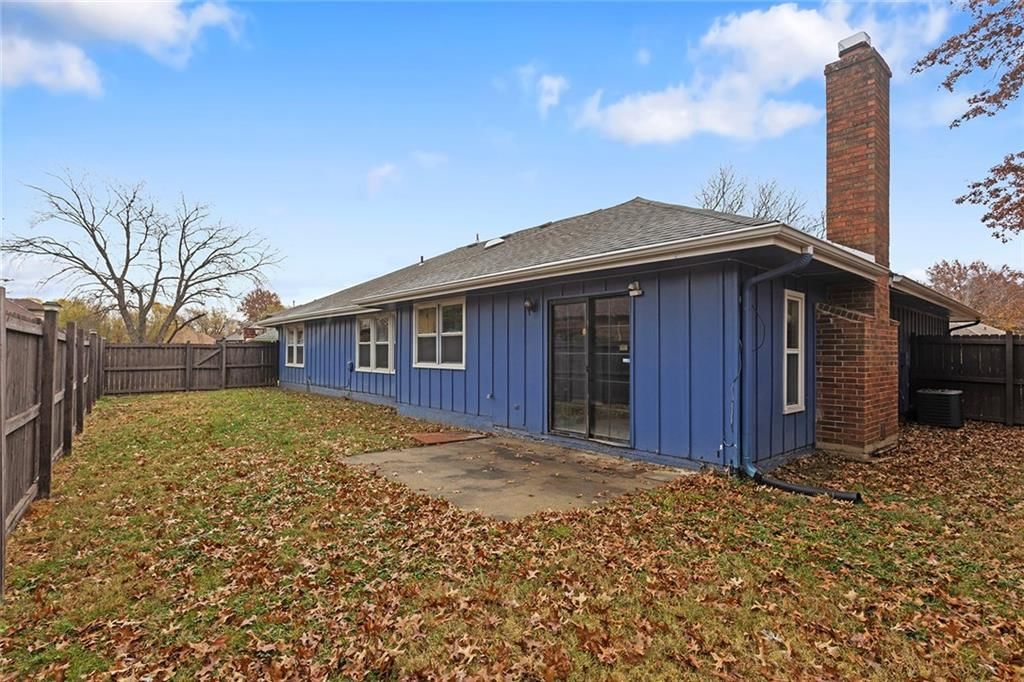 6031 Euclid Avenue — photo 32