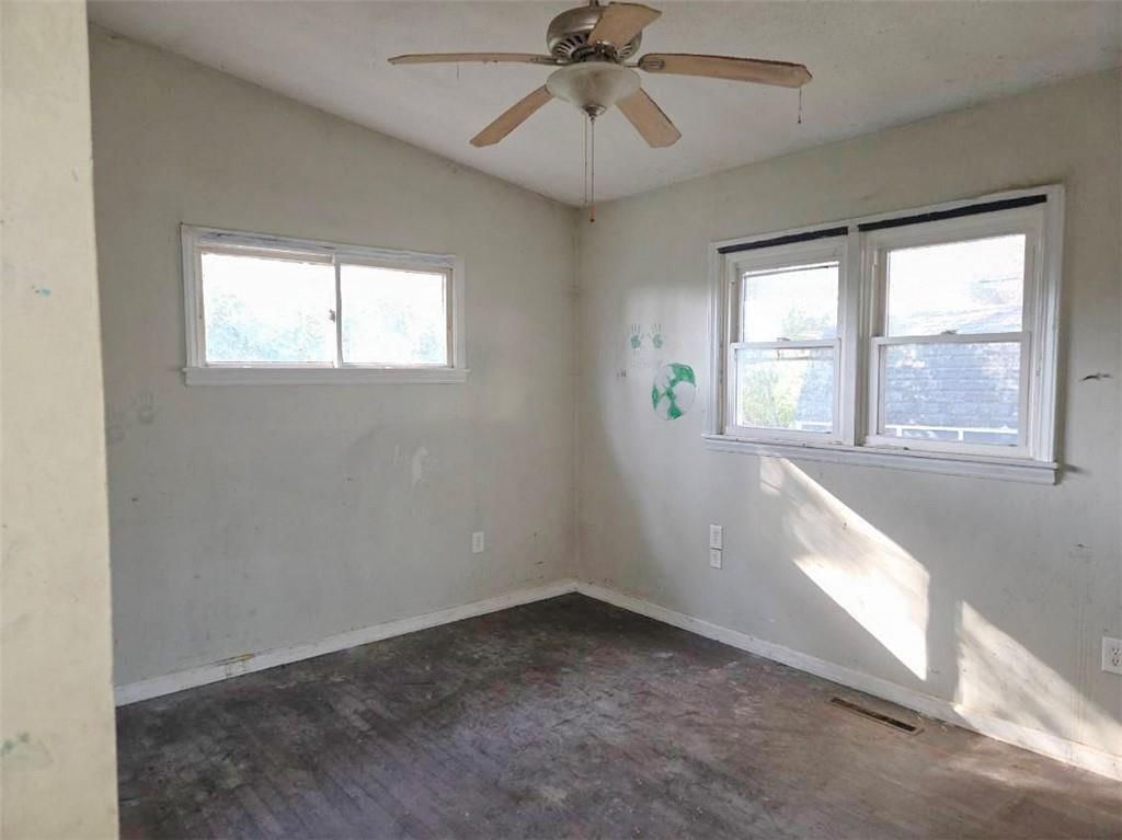 808 E Clark Street — photo 10