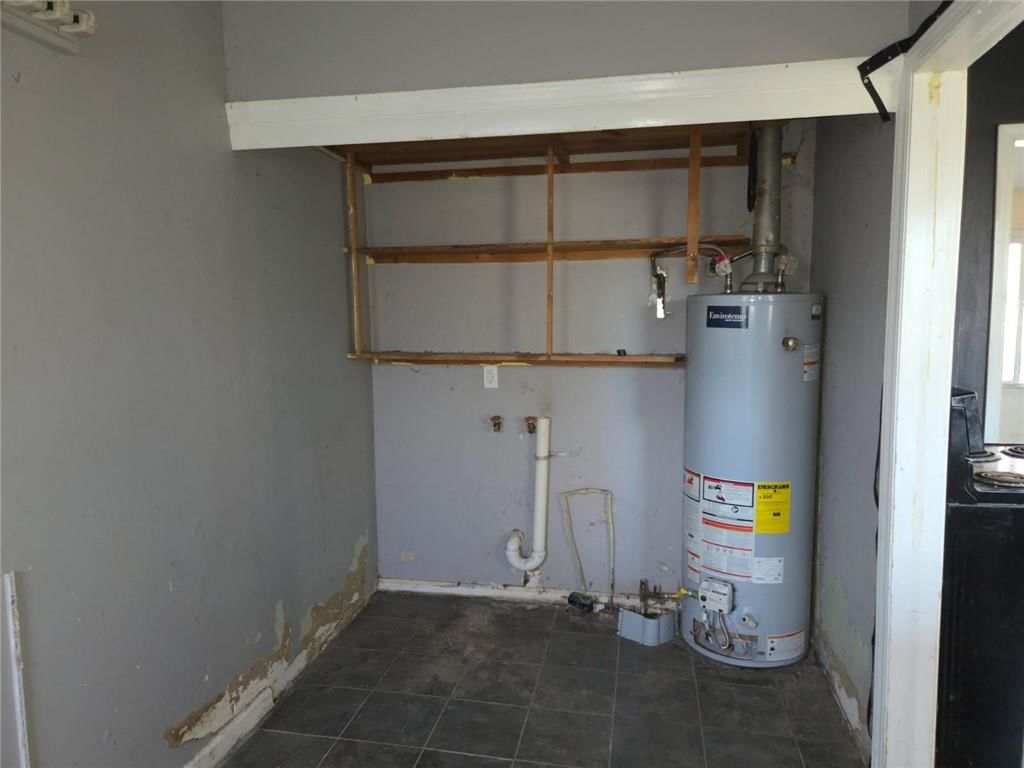 808 E Clark Street — photo 13