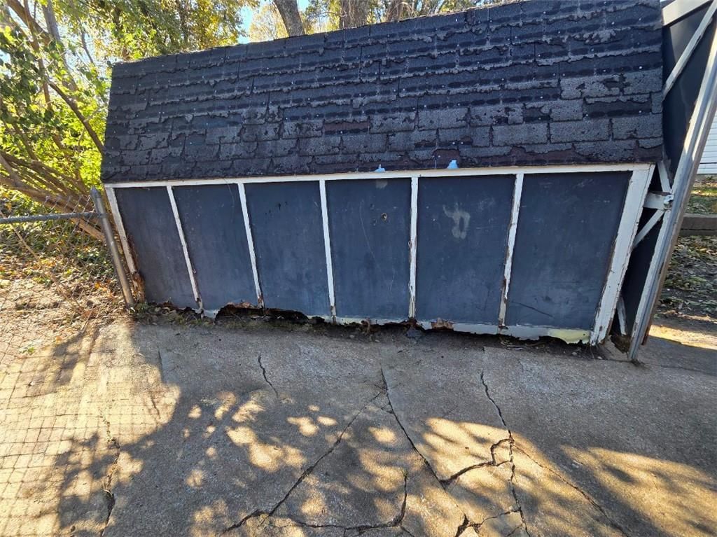 808 E Clark Street — photo 16