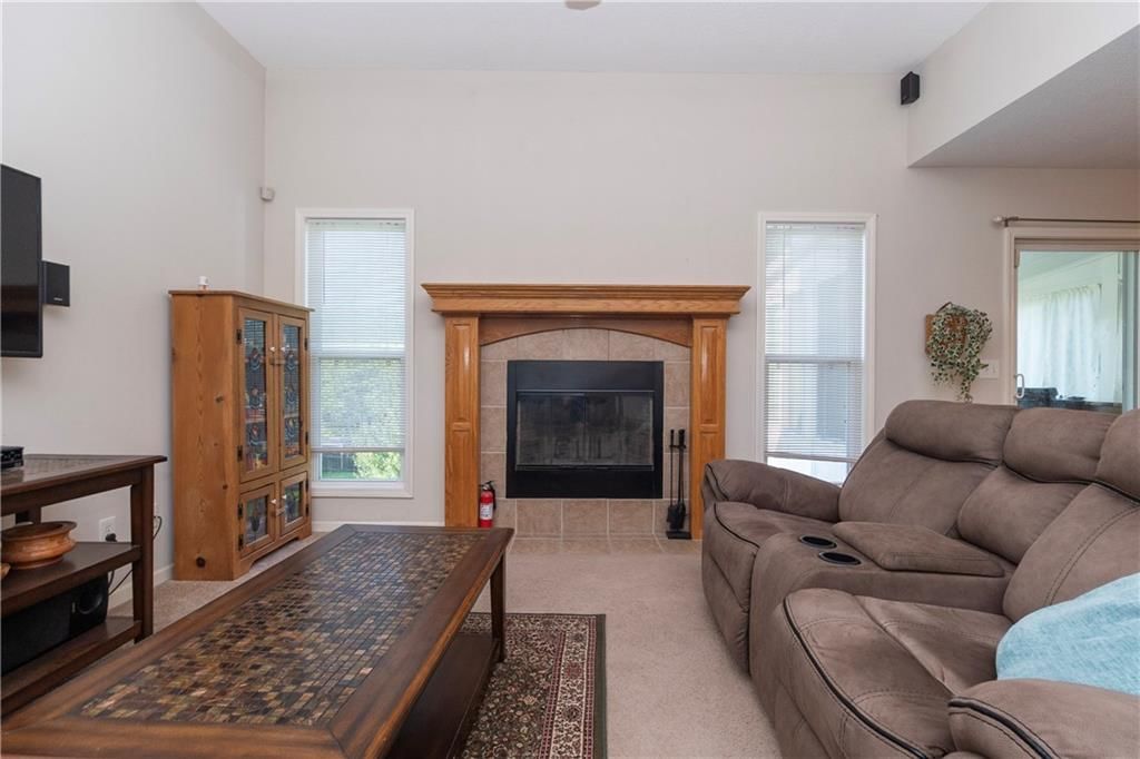 1902 NE Lake Drive — photo 11