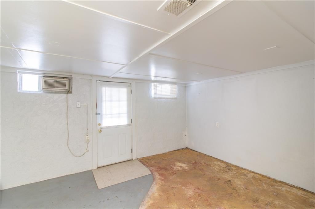 116 W Rives Road — photo 15
