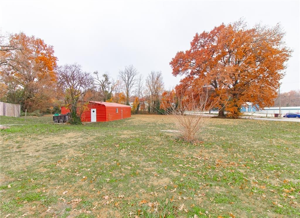 116 W Rives Road — photo 27