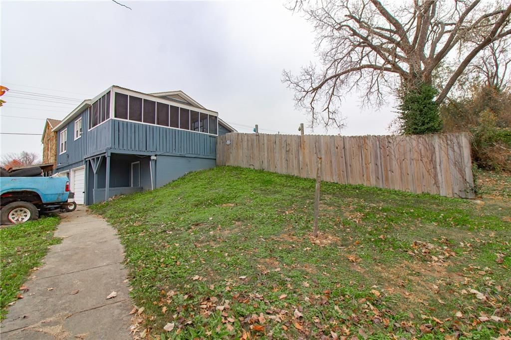 116 W Rives Road — photo 28