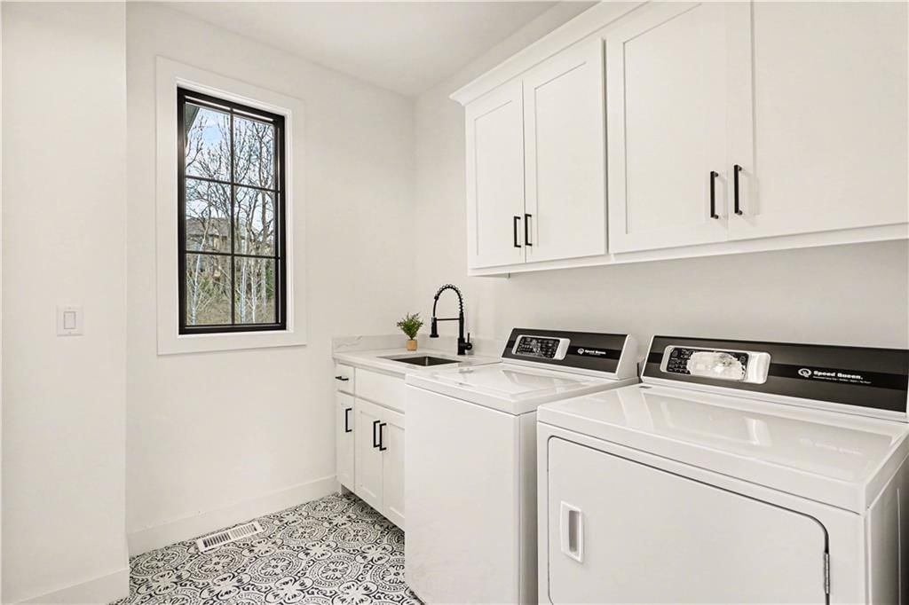 9450 Marion Street — photo 29
