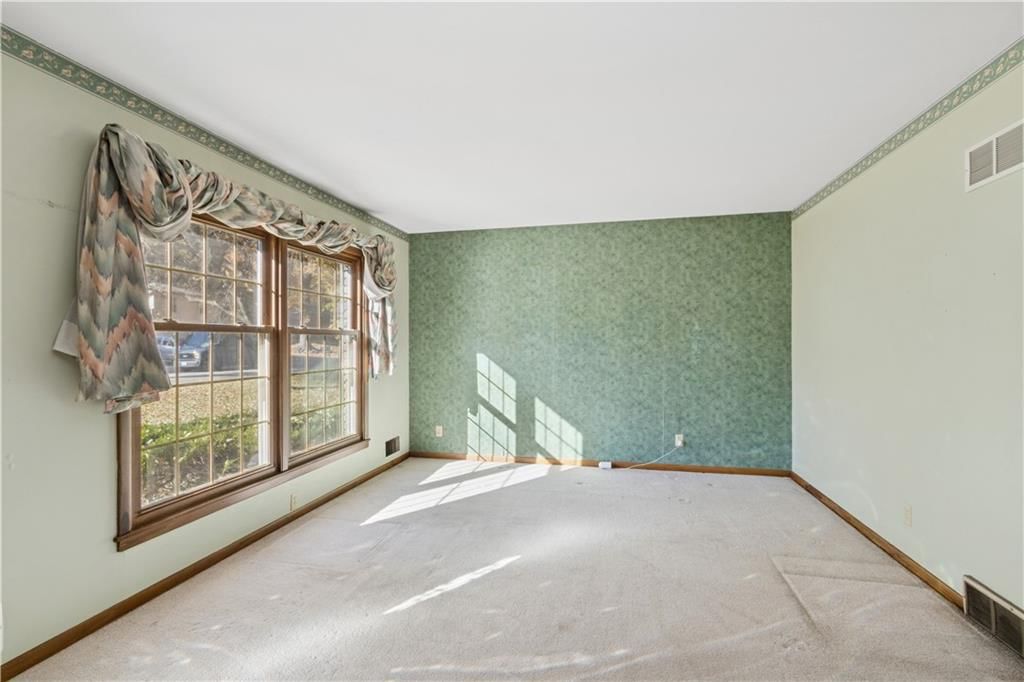 5307 N Virginia Avenue — photo 3